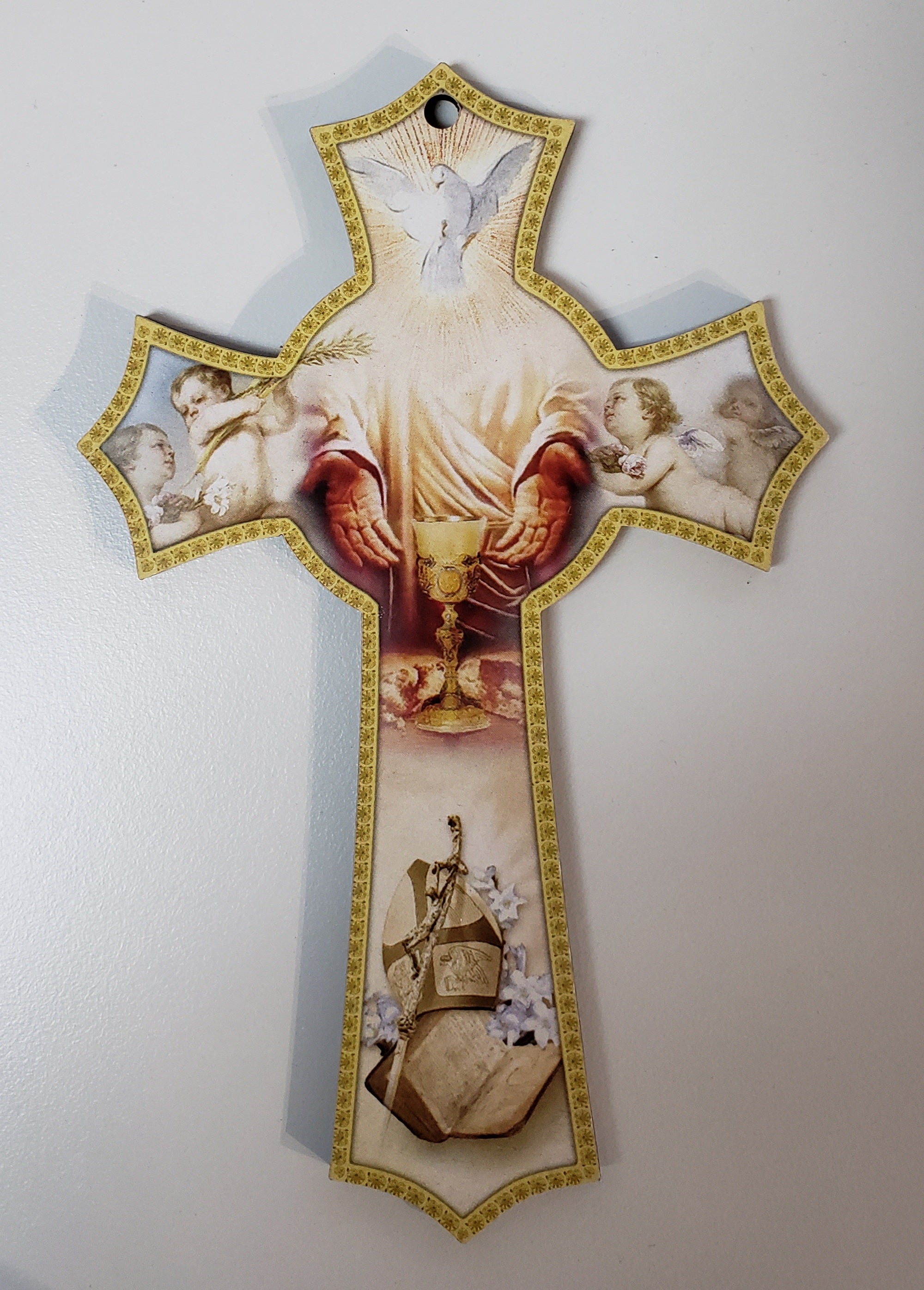 Cáliz de comunión con cruz de madera
