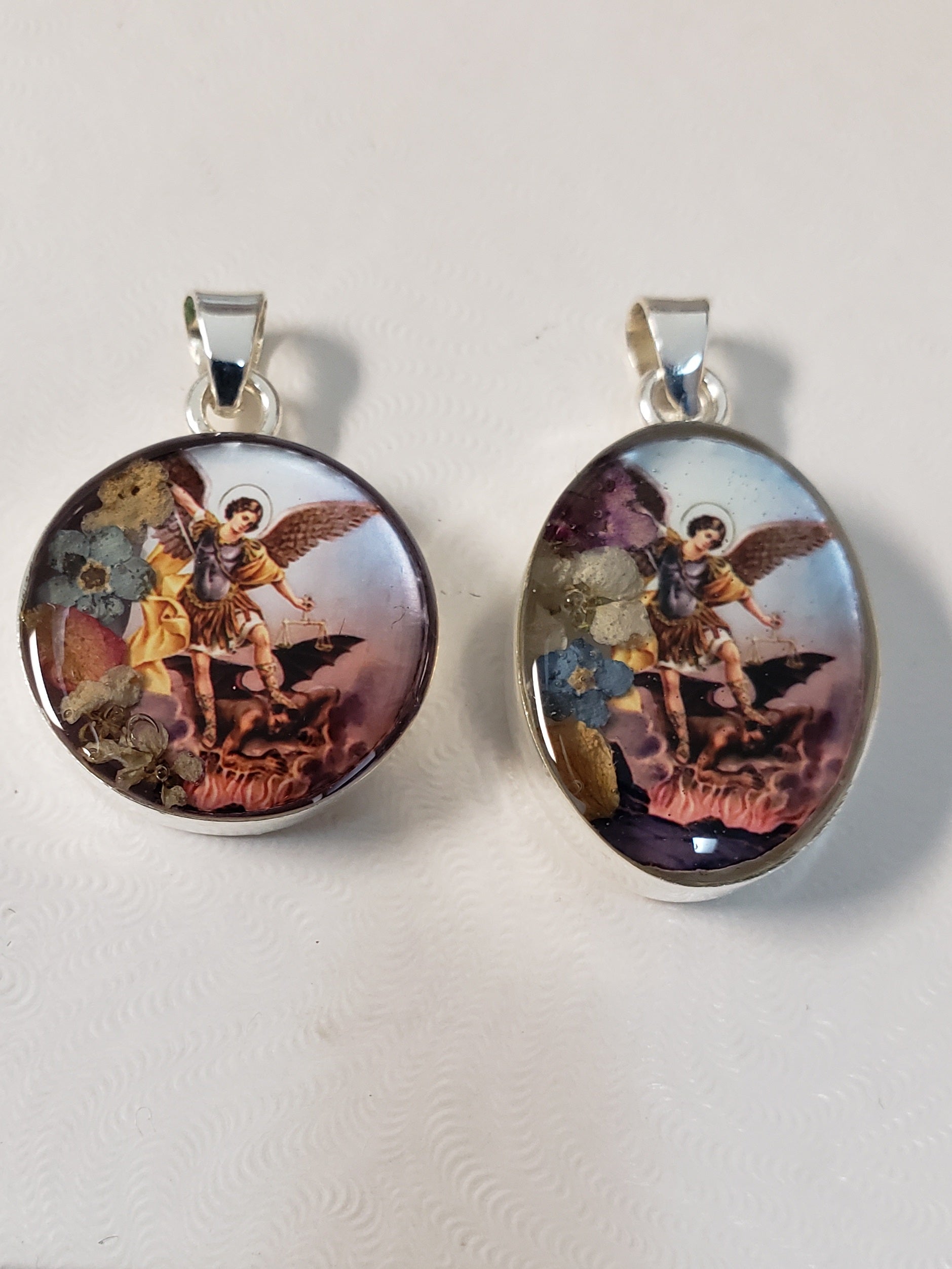 Medium Medal Saint Michael Archangel / San Miguel Arcangel - Guadalupe Collection