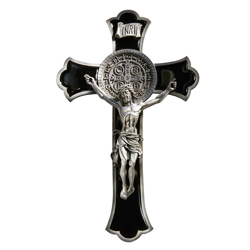 Crucifijo de San Benito sobre cruz de esmalte