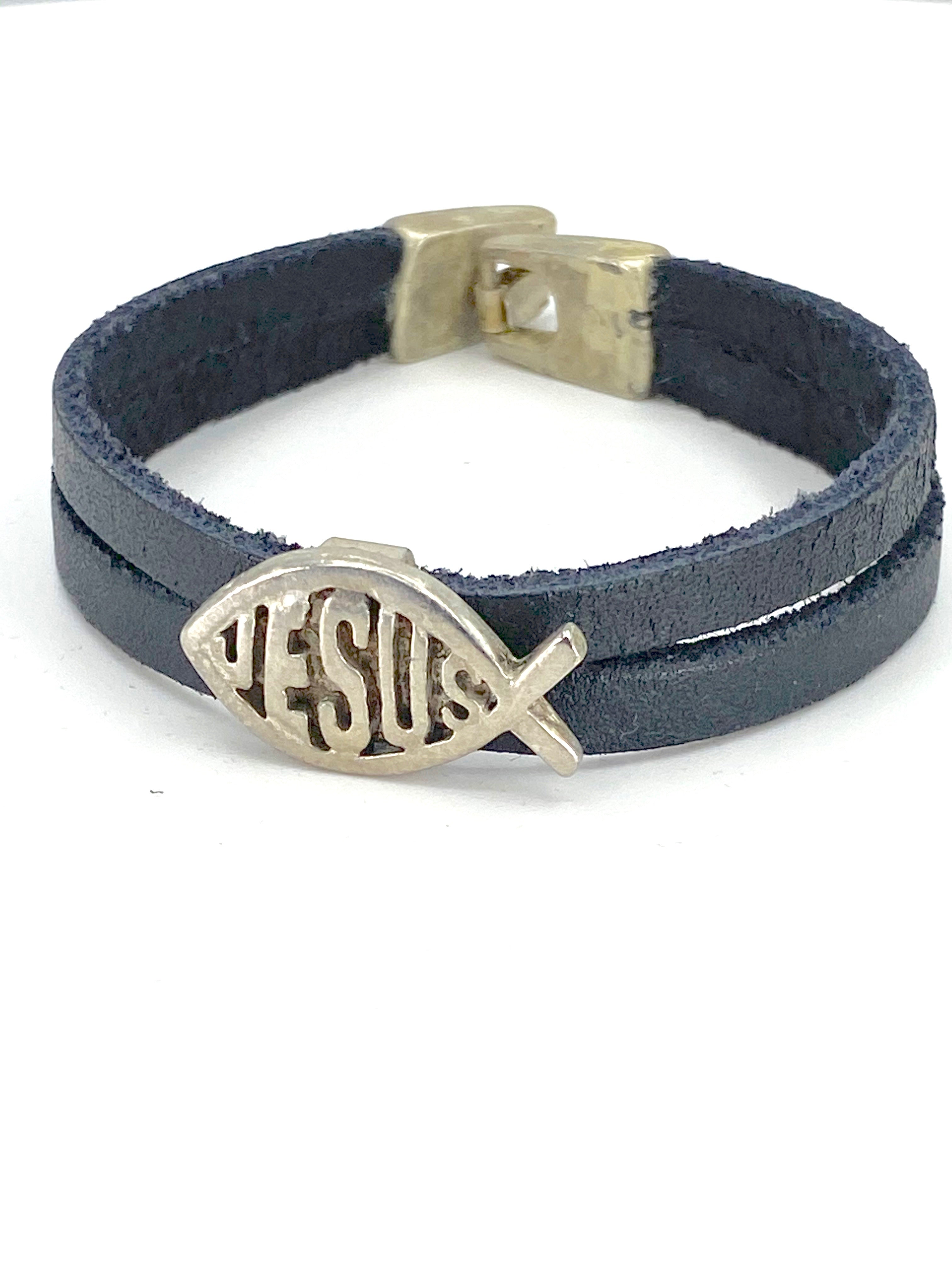 Pulsera vintage de Jesús hecha a mano por Graciela's Collection