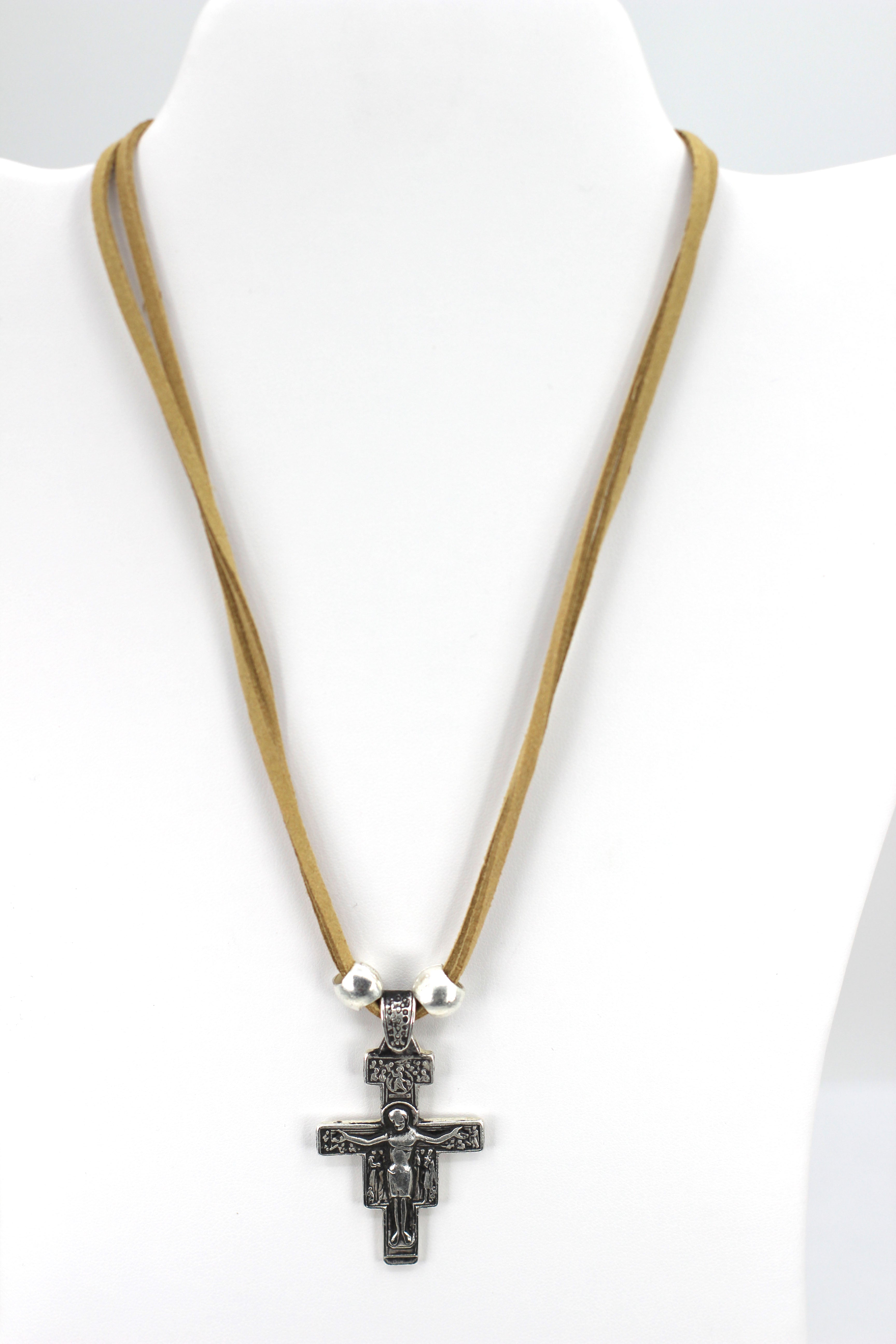 Collar con cruz de San Damián/San Francisco vintage, joyería hecha a mano con correa de cuero genuino de Graciela's Collection