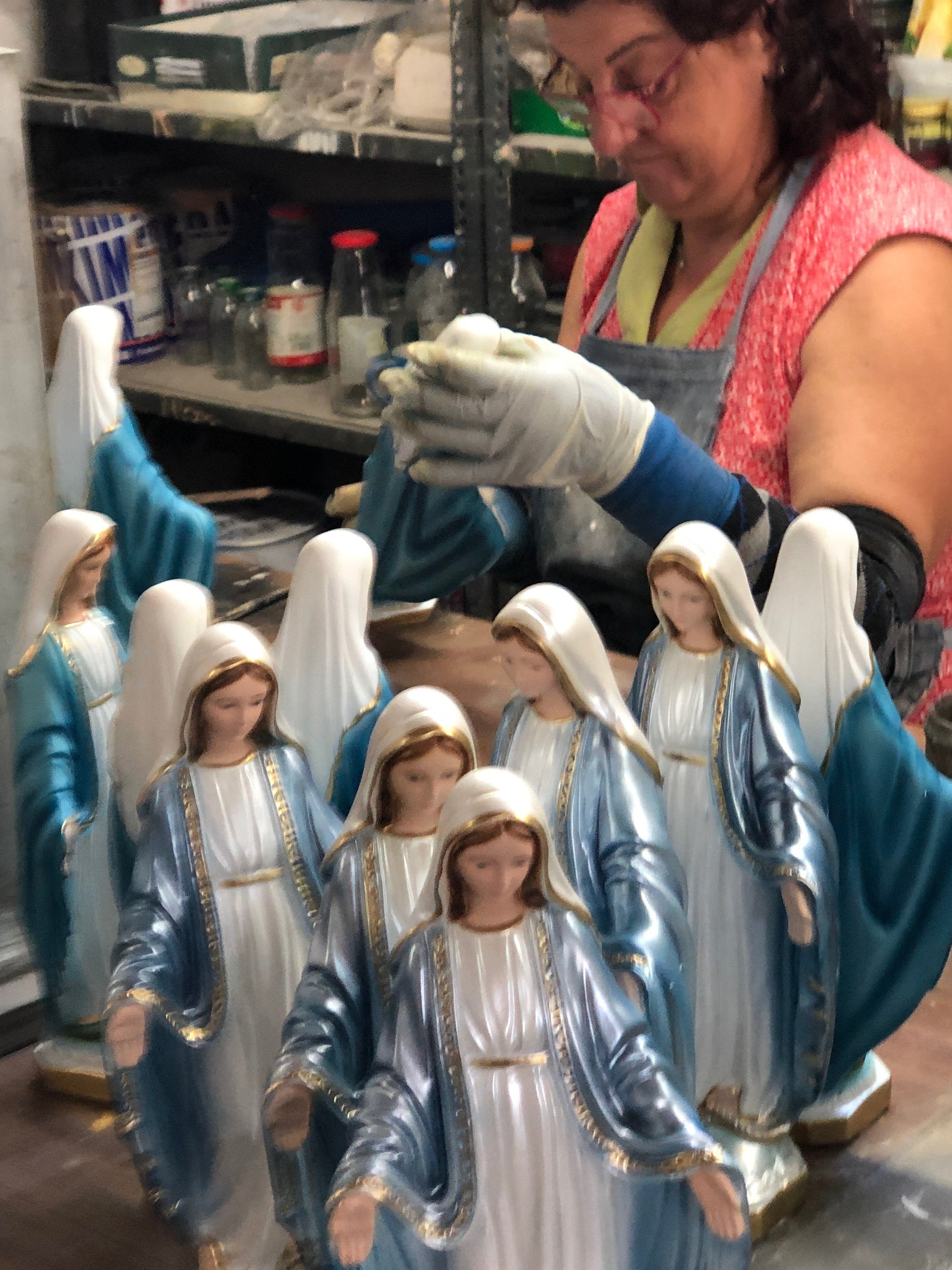 The Faith Gift Shop  Sacred Heart of Jesus statue - Hand Painted in Italy - Our Tuscany Collection - / Sagrado Corazon de Jesus