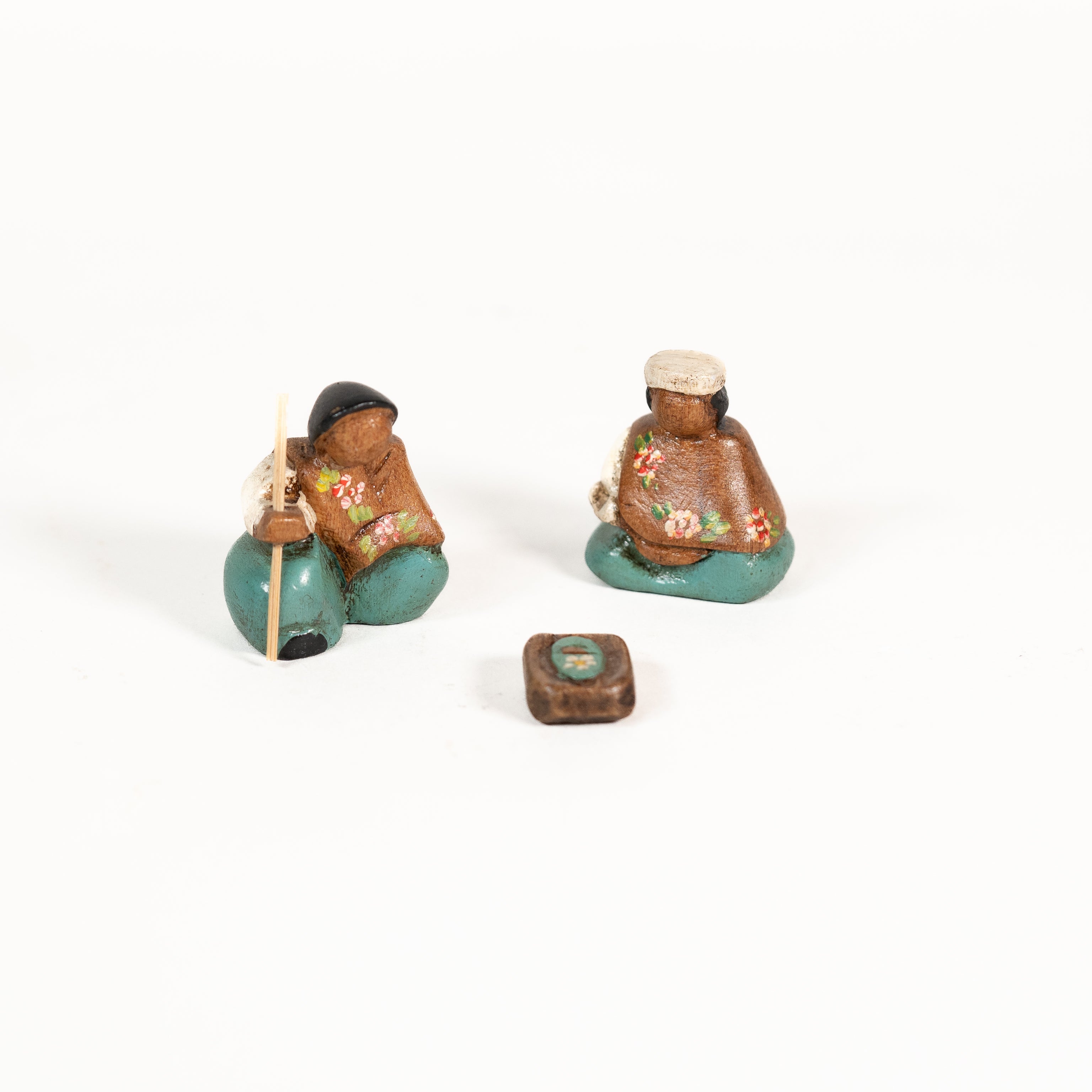 Wood  Holy Family - Nativity. Made in Colombia