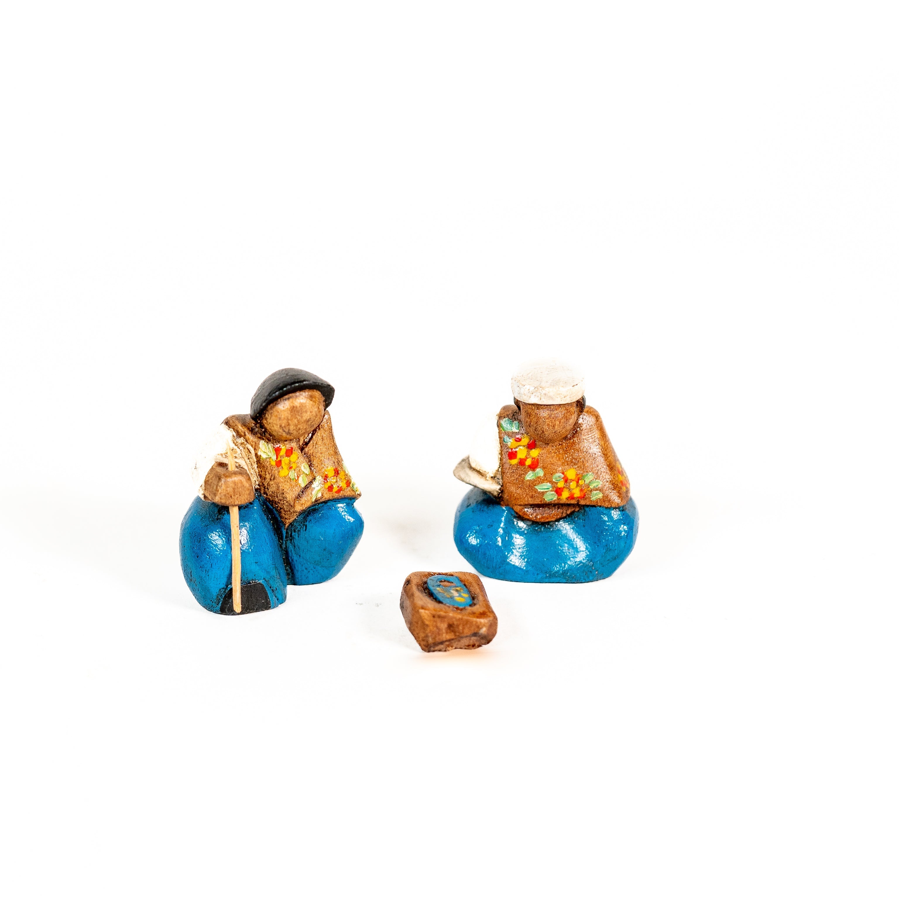 Wood  Holy Family - Nativity. Made in Colombia